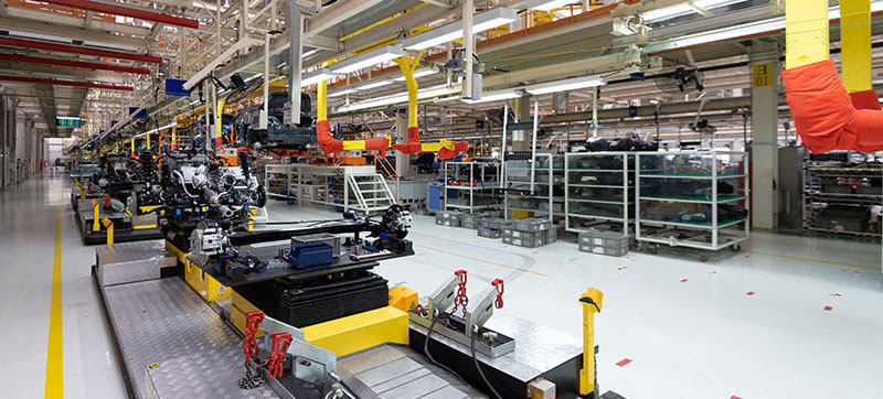 Maty bezpieczeństwa w przemyśle: Klucz do ochrony pracowników i maszyn