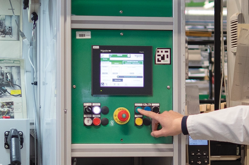 Panel HMI Pro-face - elastyczny interfejs dla nowoczesnych aplikacji przemysłowych