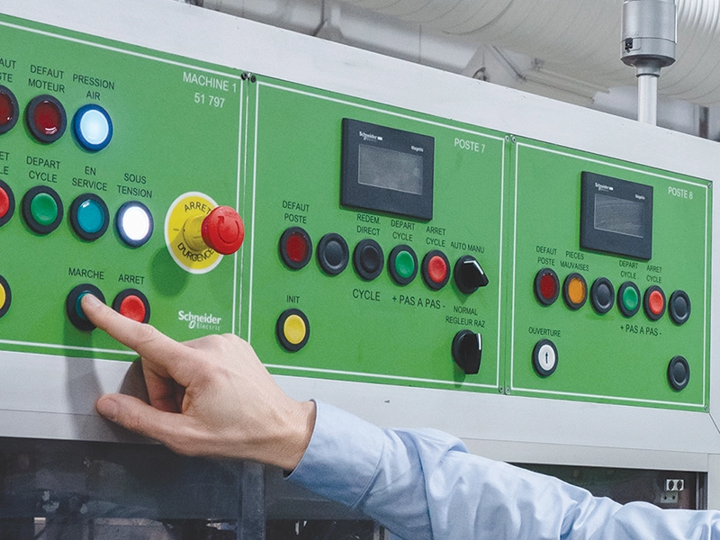 Zastosowania paneli HMI Pro-face – od maszyn po inteligentne fabryki