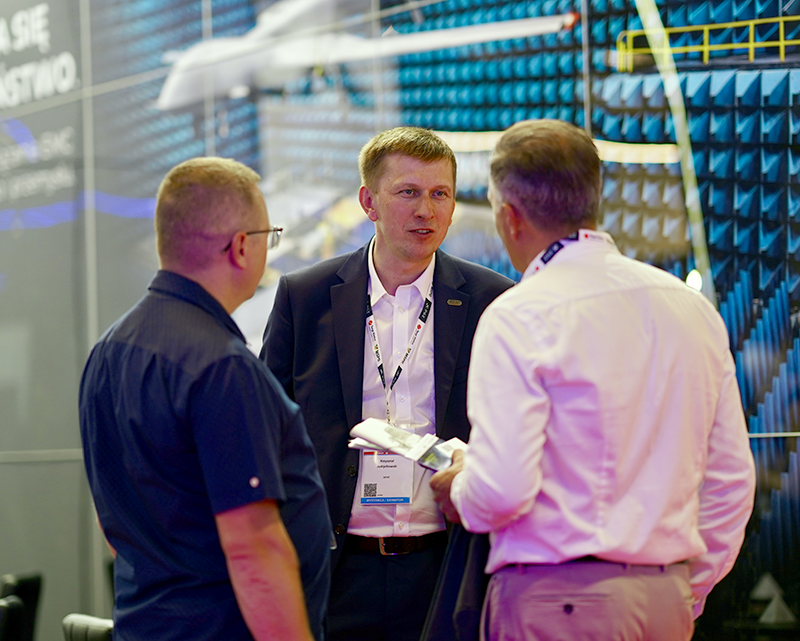 ASTAT na MSPO 2026. Od komponentów EMC do kompleksowych rozwiązań dla obronności