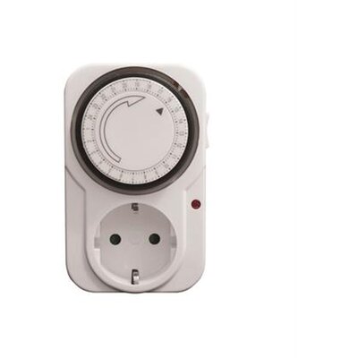 Zegar sterujący, elektromechaniczny, dzienny z gniazdem Shuko, 1IO 0055