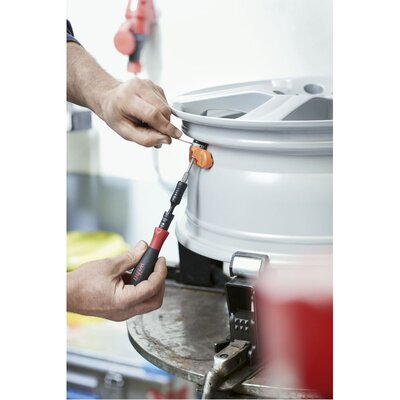 Wkrętak dynamometryczny TorgueVario-S electric zestaw TORX, z kasetą,  34614 - aplikacja