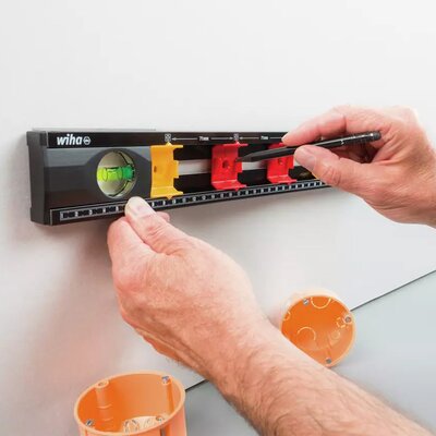 Poziomica dla elektryków 40 cm, 42074 - zdjęcie aplikacyjne
