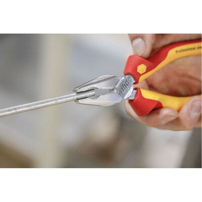 Szczypce uniwersalne Professional electric z DynamicJoint i OptiGrip, 27418 - aplikacja