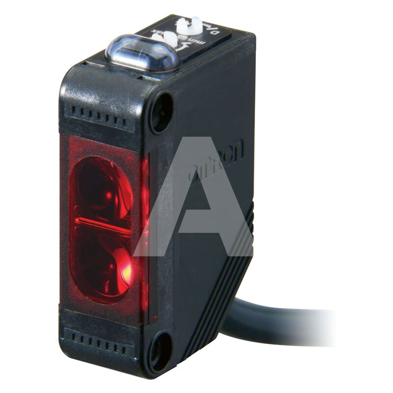 Czujnik fotoelektryczny odblaskowy, czerwona dioda LED, zasięg 4 m, polaryzacja PNP, Light-ON/Dark-ON, przewód 2 m, E3Z-R81 2M