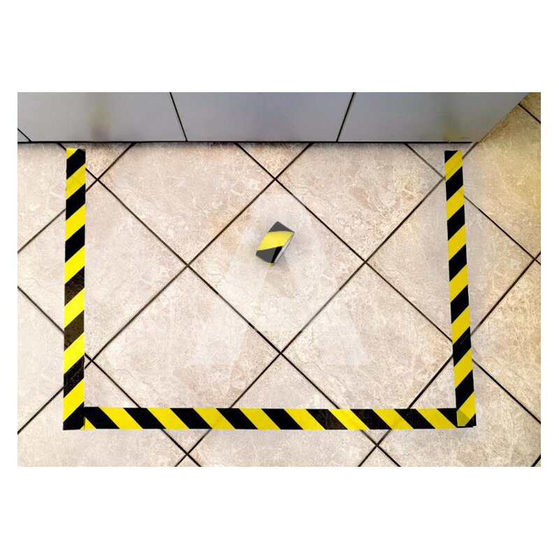 Taśma ostrzegawcza "DUCT TAPE", żółto-czarna, VPO 50/25 - aplikacja